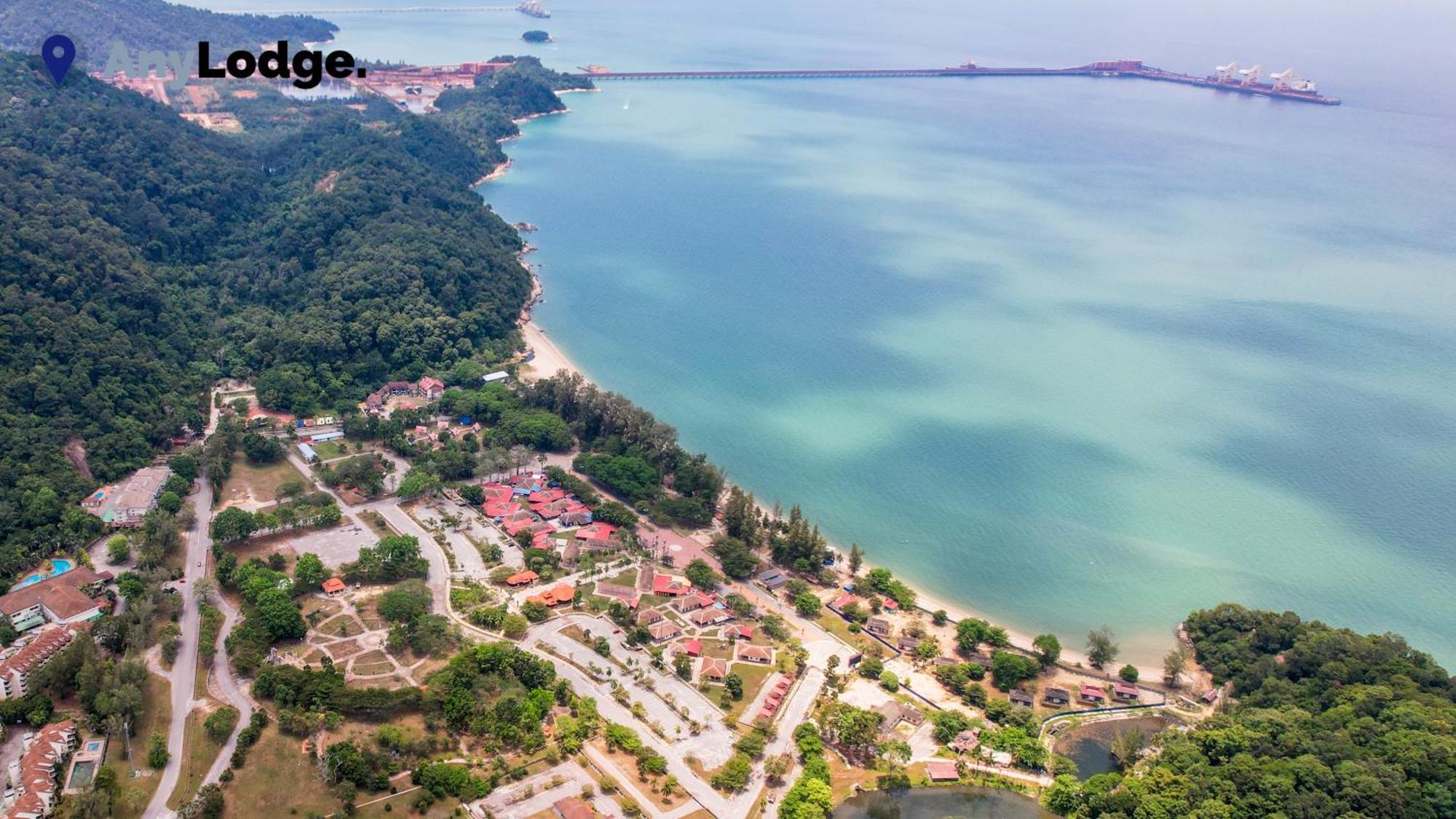 Anylodge Waterfront Marina Island Pangkor Лумут Экстерьер фото