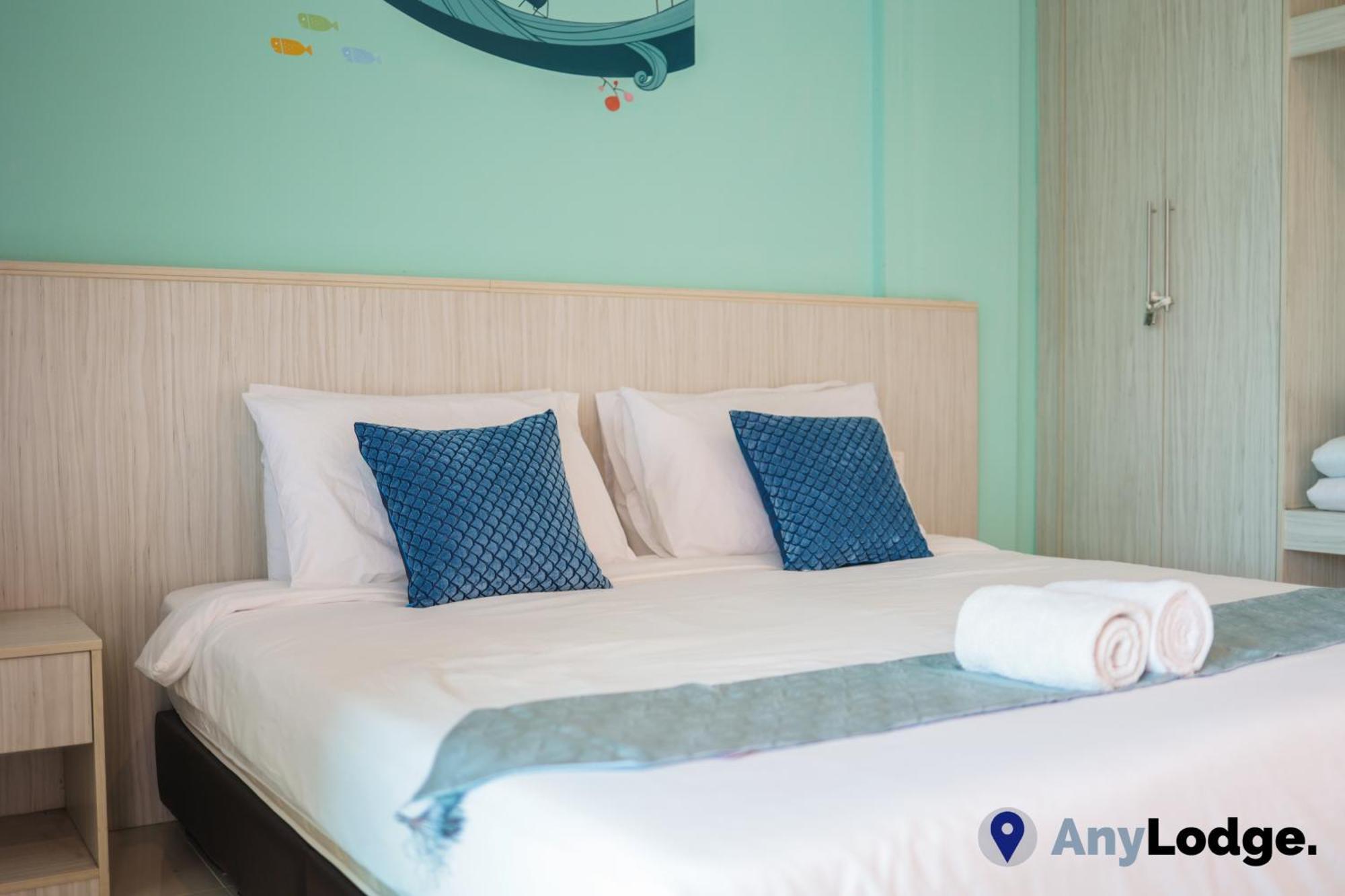 Anylodge Waterfront Marina Island Pangkor Лумут Экстерьер фото