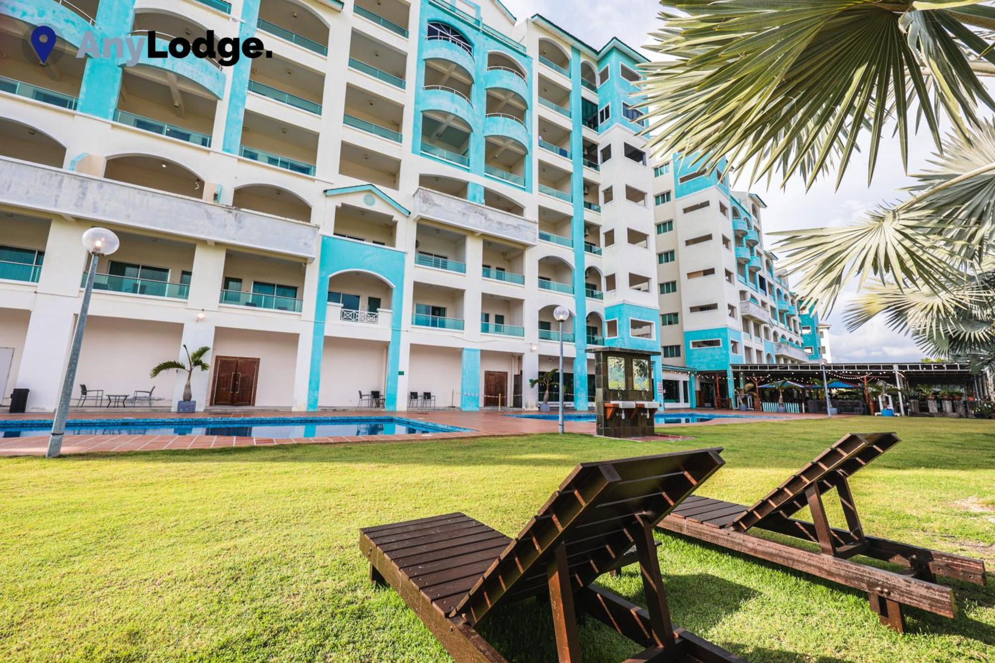 Anylodge Waterfront Marina Island Pangkor Лумут Экстерьер фото