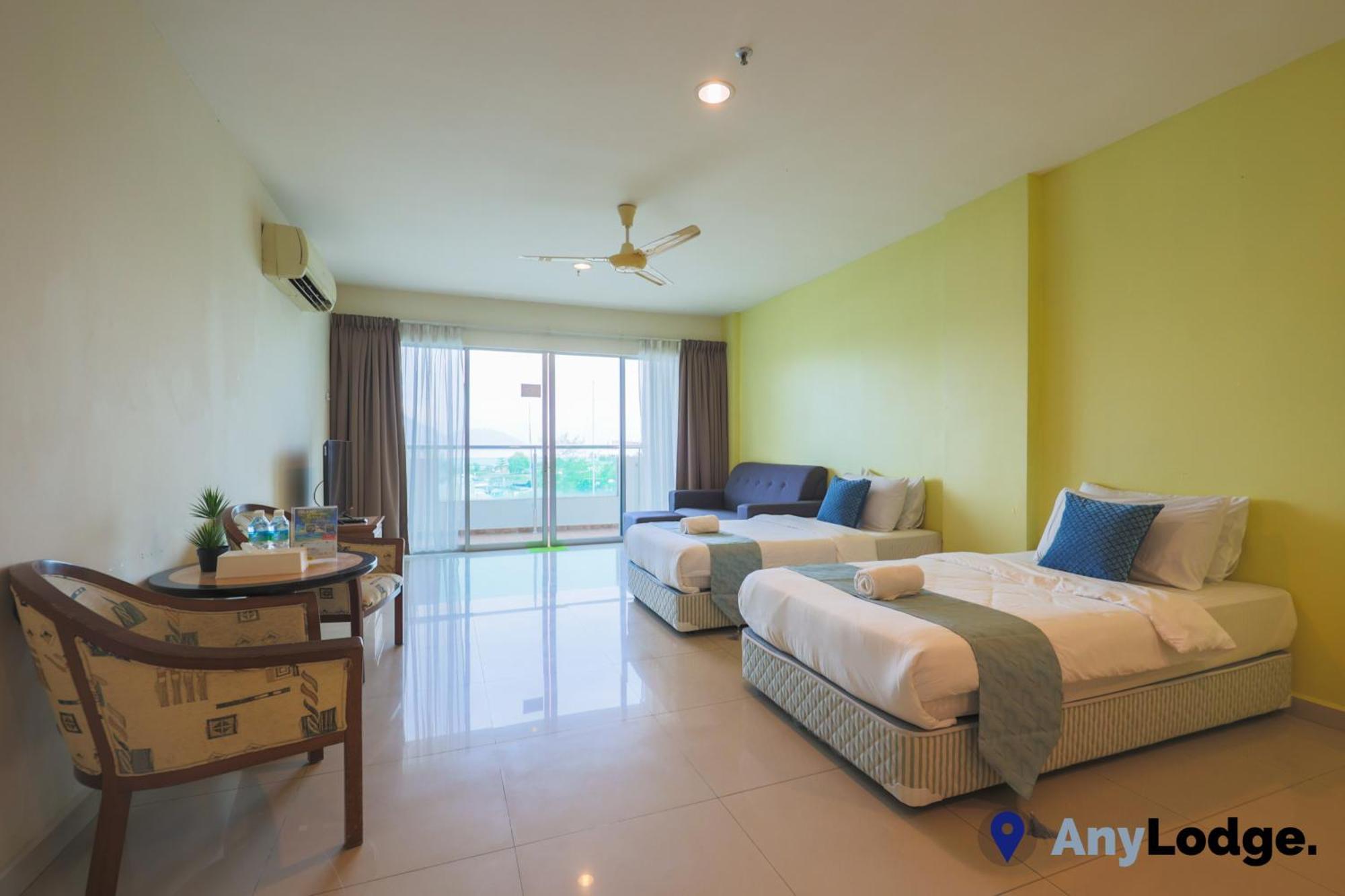 Anylodge Waterfront Marina Island Pangkor Лумут Номер фото